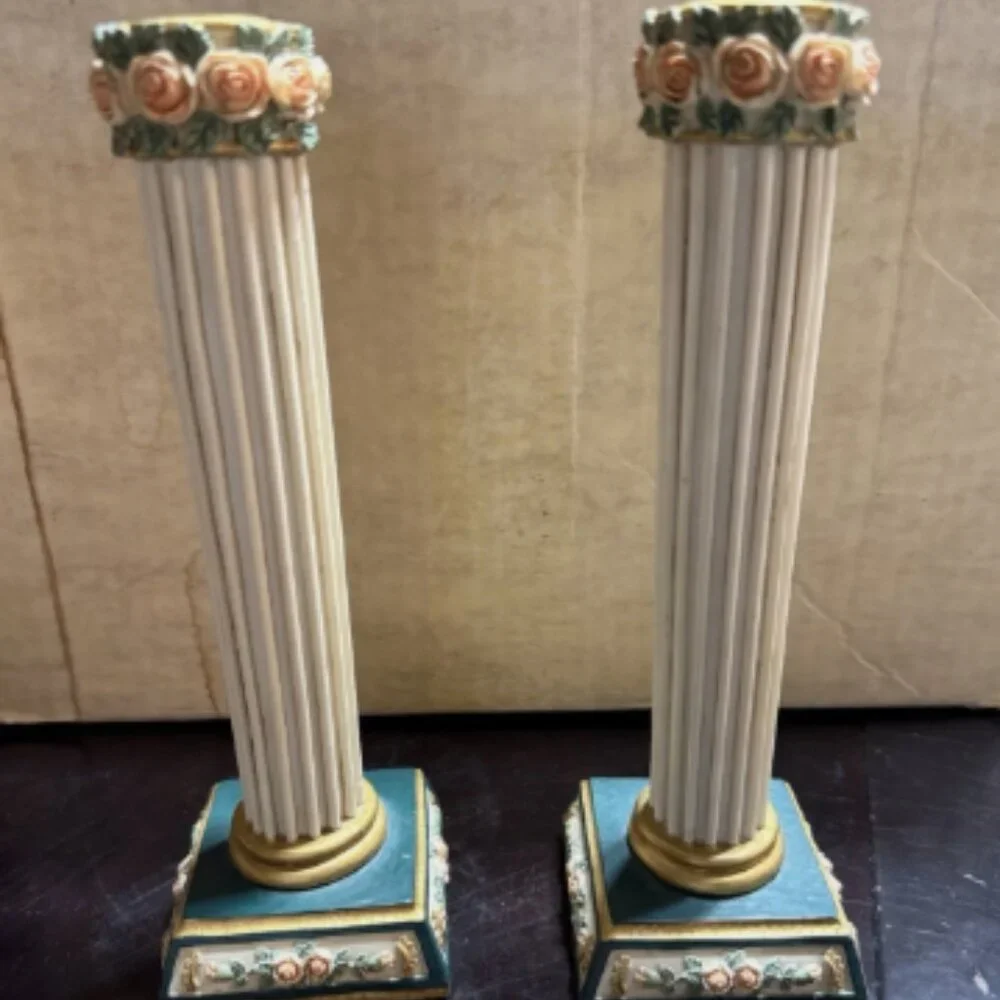 Ornate Vintage 2 Candlesticks Pedestal Column Resin Gold Floral 9